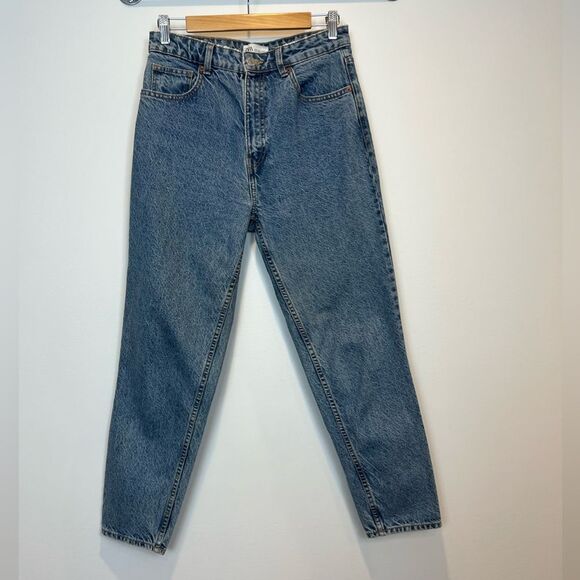 Zara Light Acid Wash High Rise Waisted relax fit jeans Mom Straight leg SZ 6 - Picture 1 of 9